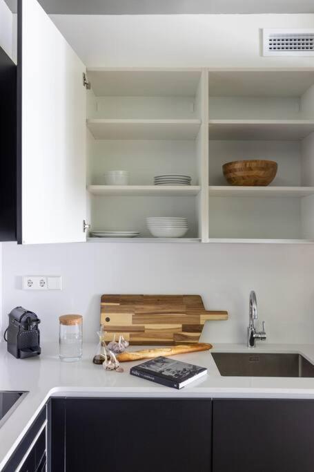 Savannah - One Bedroom With A Private Office * Barcelone